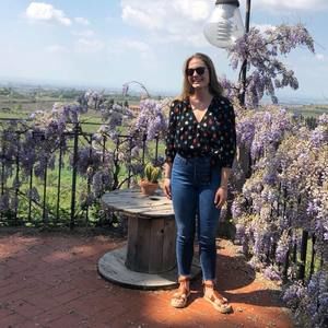 Meet your Posher, Abby